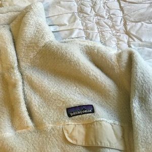 White Fleece Pullover Jacket